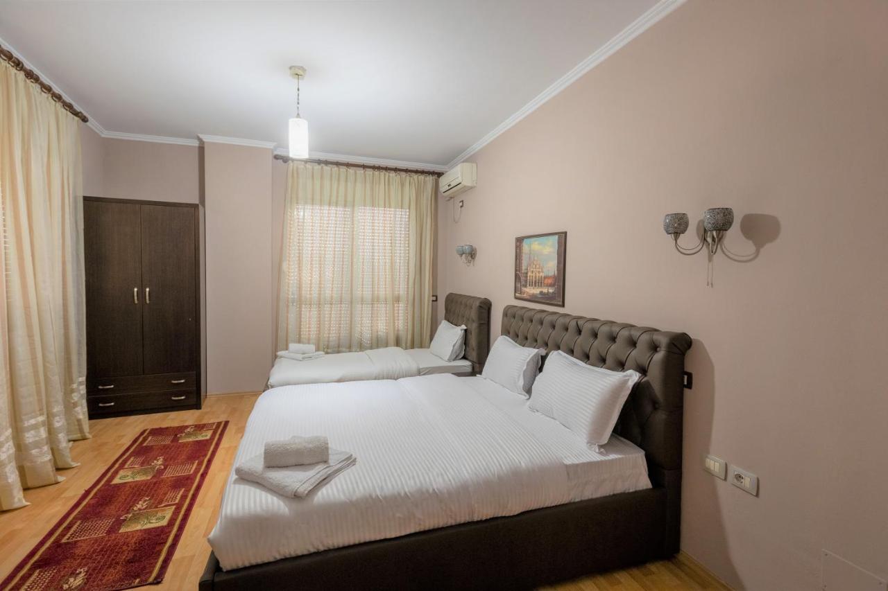 Prince Hotel Mezez Buitenkant foto